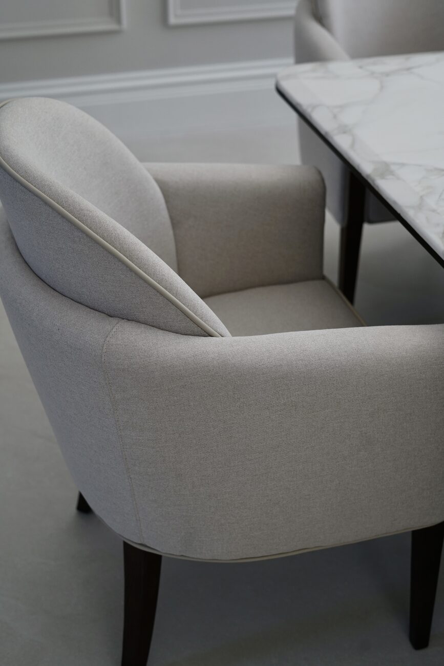 Lounge armchair